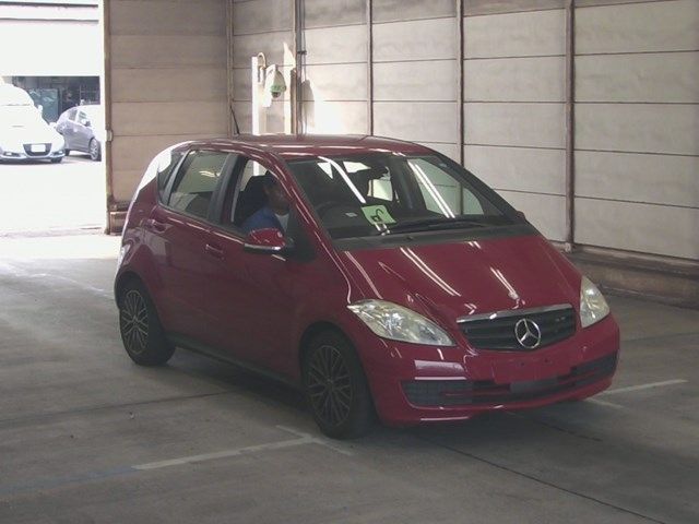 7002 MERCEDES BENZ A CLASS 169032 2010 г. (ARAI Bayside)